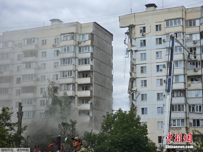 俄别尔哥罗德市拉响导弹警报 坍塌居民楼受伤人数上升